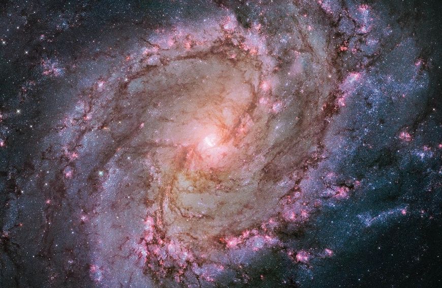 Expanding Universe. The Hubble Space Telescope F010346 фото