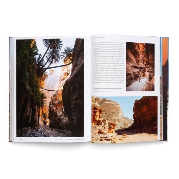 Wanderlust Mediterranean: Exploring Trails along the Mediterranean Sea F014737 фото
