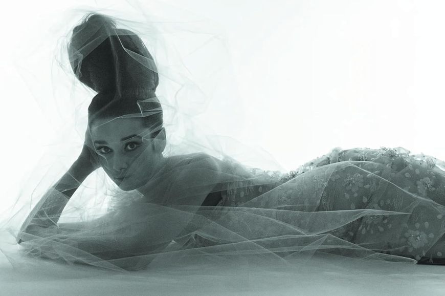 An Eye for Couture: A Collectors Exploration of 20th Century Fashion F014152 фото