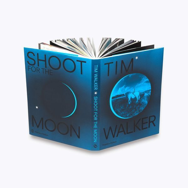 Tim Walker: Shoot for the Moon F001243 фото