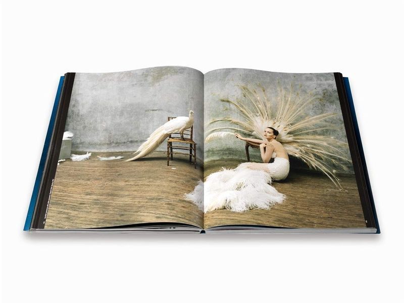 Tim Walker: Shoot for the Moon F001243 фото
