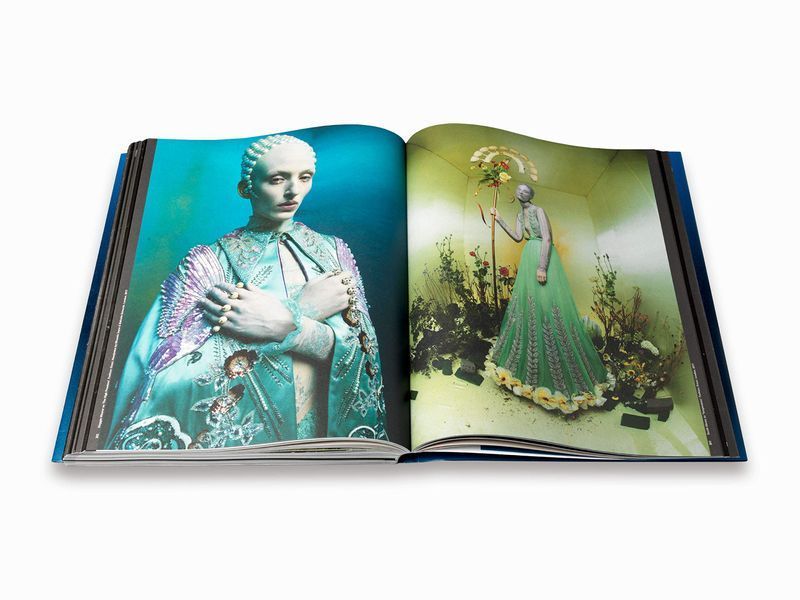 Tim Walker: Shoot for the Moon F001243 фото