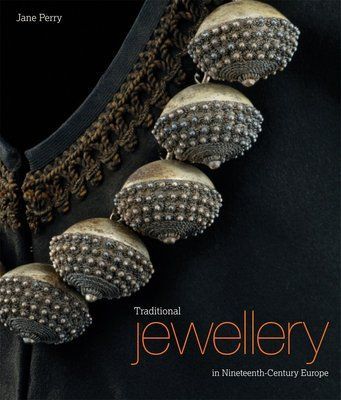 Traditional Jewellery: In Nineteenth-Century Europe F001953 фото