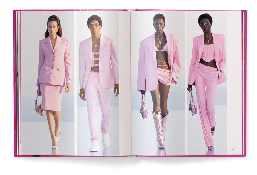The Pink Book: Fashion, Styles & Stories F013031 фото